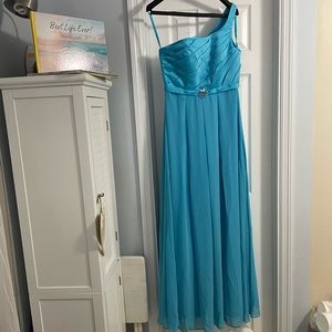 Gorgeous blue gown